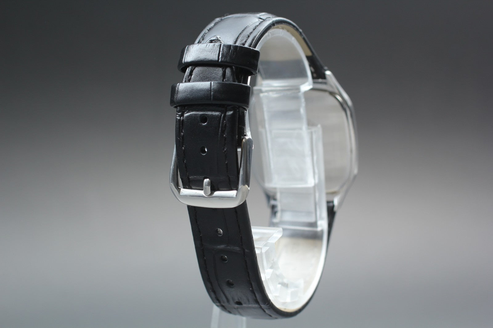 1987 Near MINT OMEGA Seamaster 31mm 196.0311 Quartz Silver Dial Men's Vintage