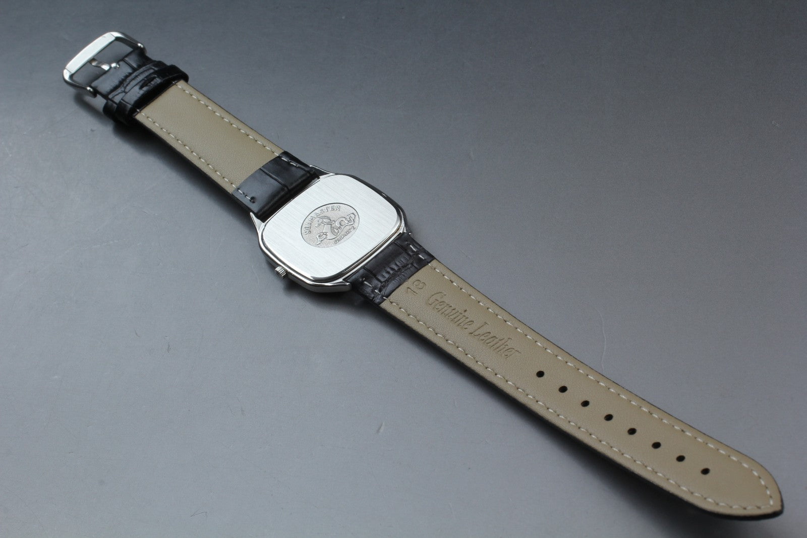 1987 Near MINT OMEGA Seamaster 31mm 196.0311 Quartz Silver Dial Men's Vintage