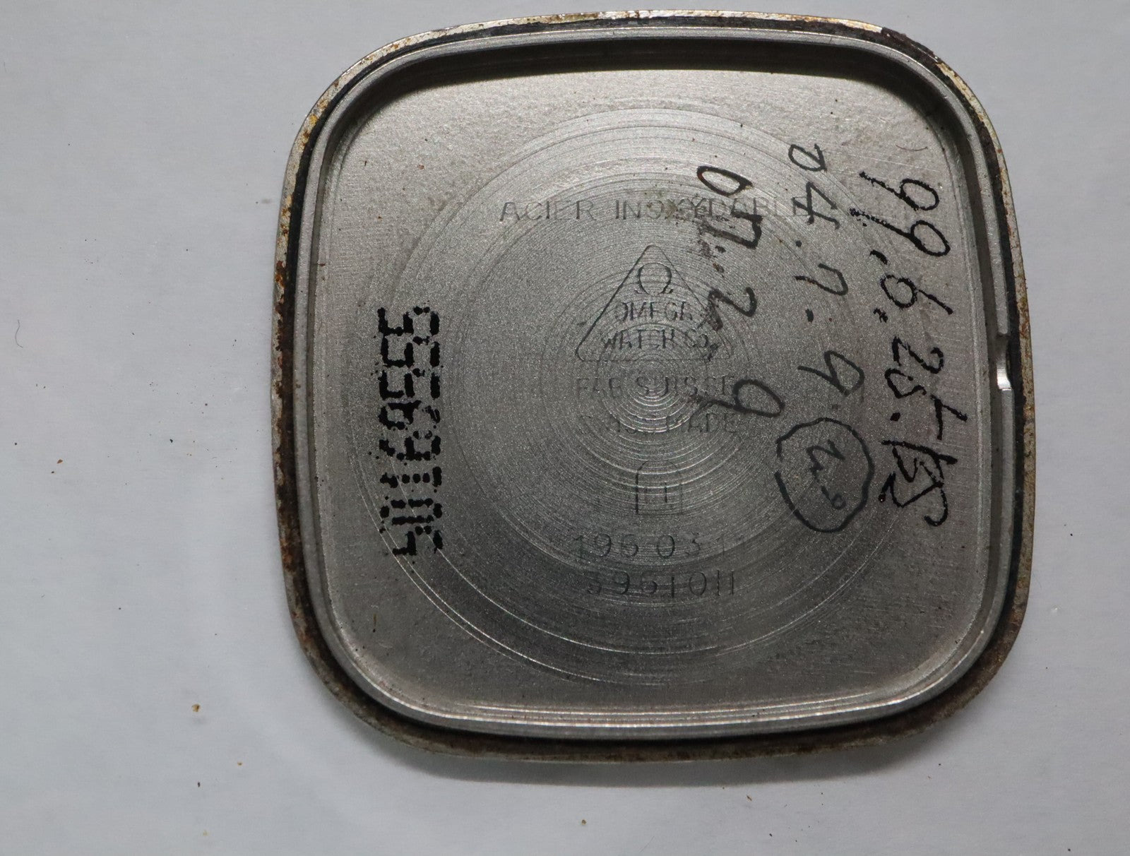 1987 Near MINT OMEGA Seamaster 31mm 196.0311 Quartz Silver Dial Men's Vintage