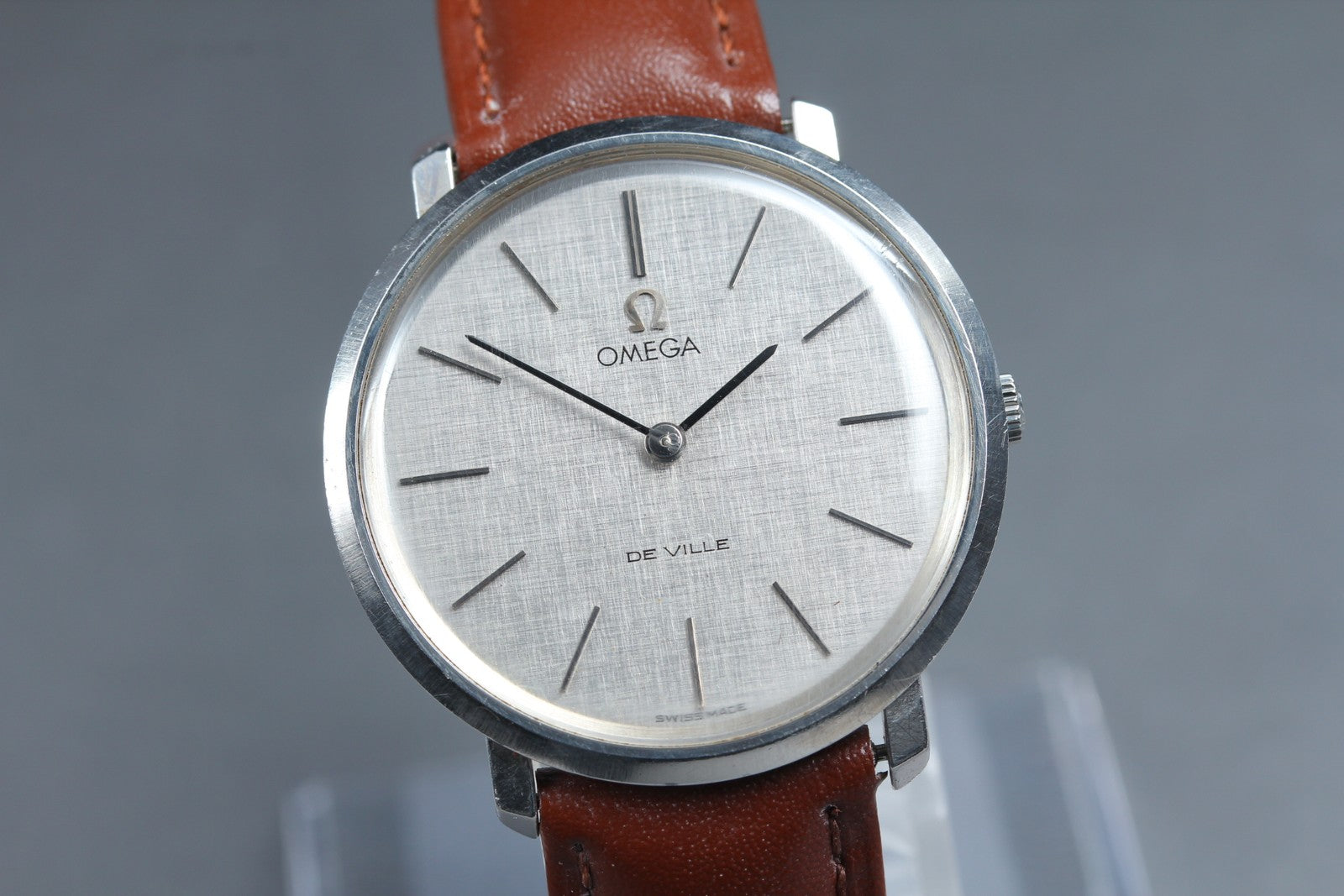 1970 Near MINT OMEGA De Ville 33mm 111.077 Manual Cal.620 Silver Men's Vintage