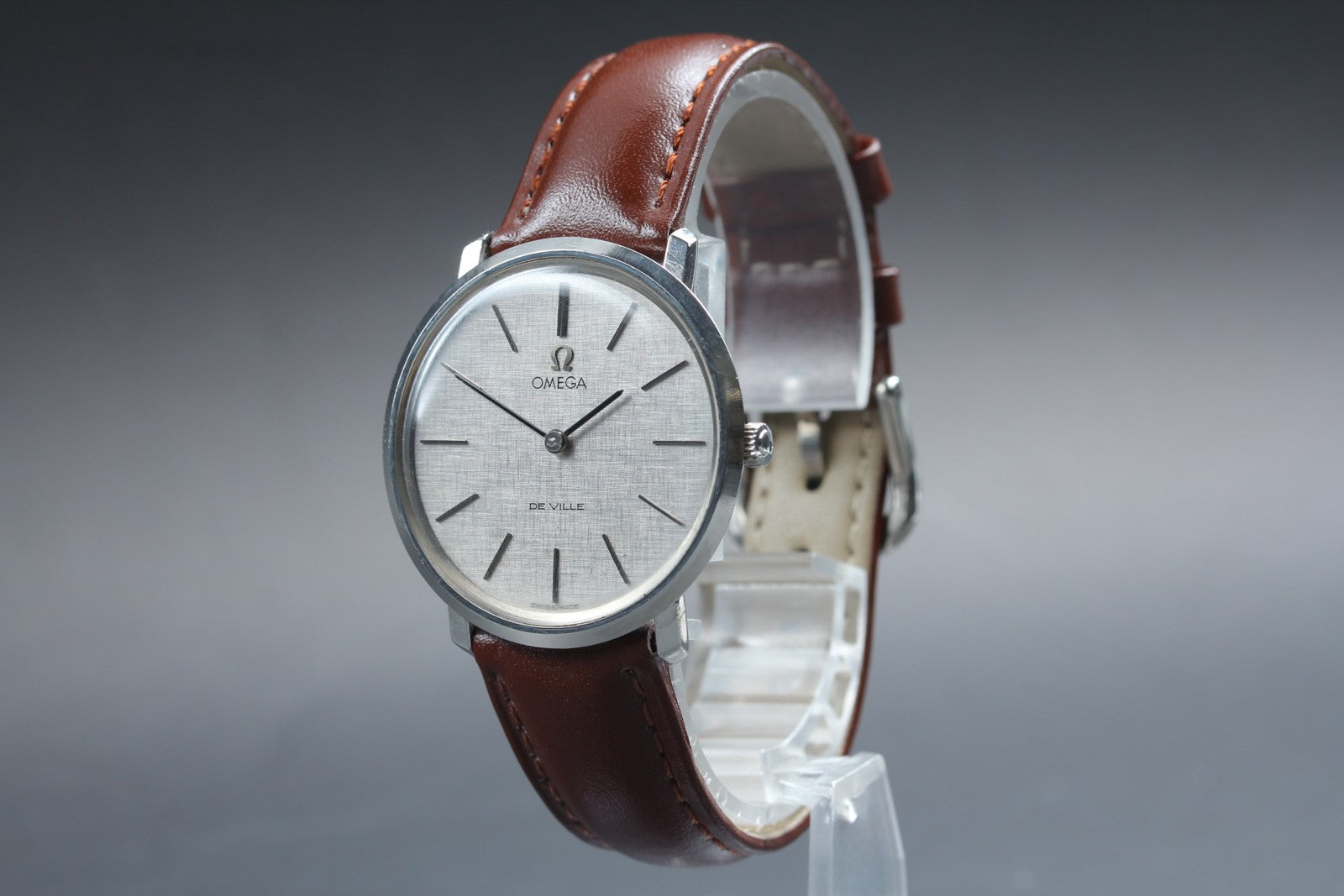 1970 Near MINT OMEGA De Ville 33mm 111.077 Manual Cal.620 Silver Men's Vintage