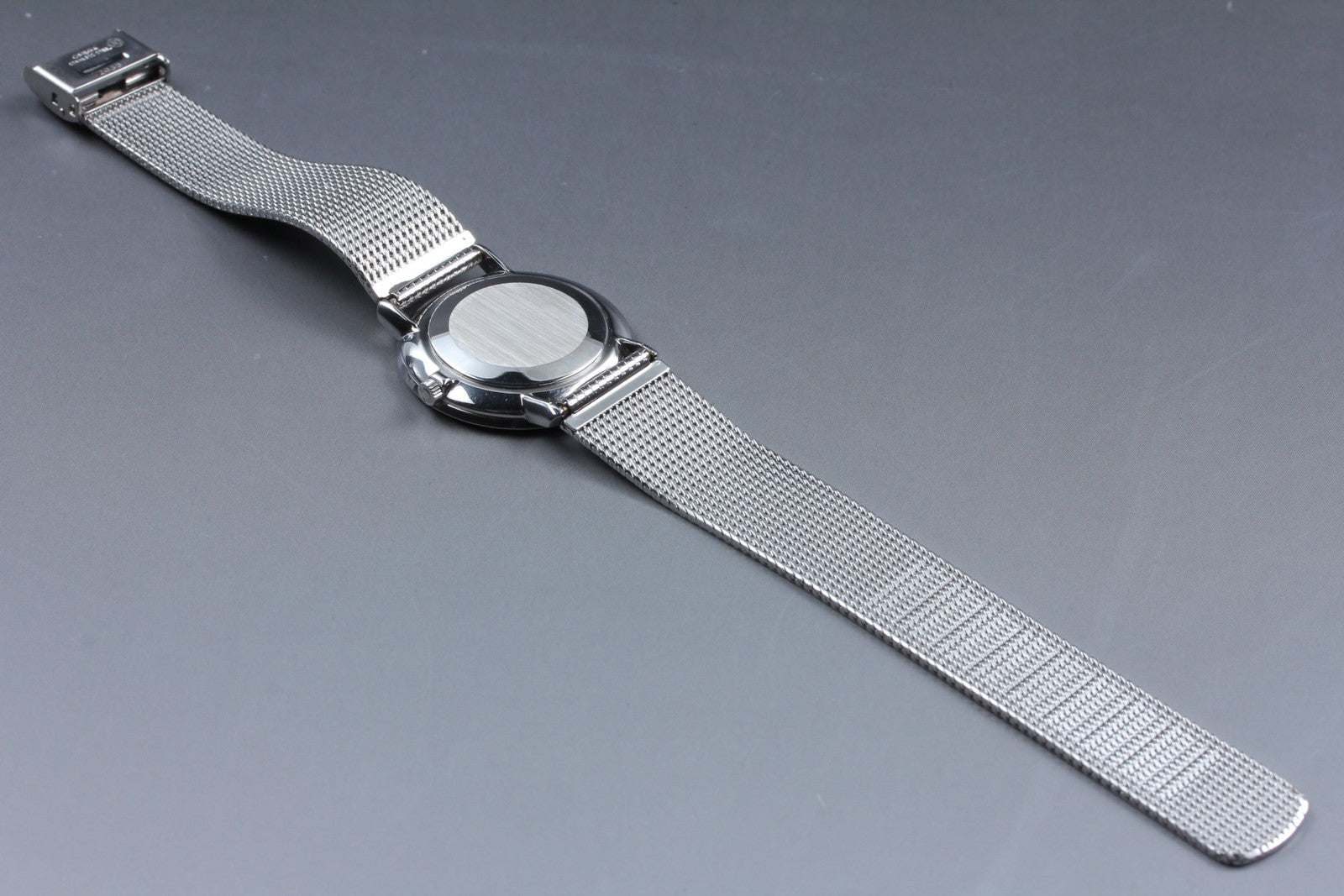 1972 Near MINT OMEGA De Ville 33mm 111.0107 Manual Silver Dial Men's Vintage