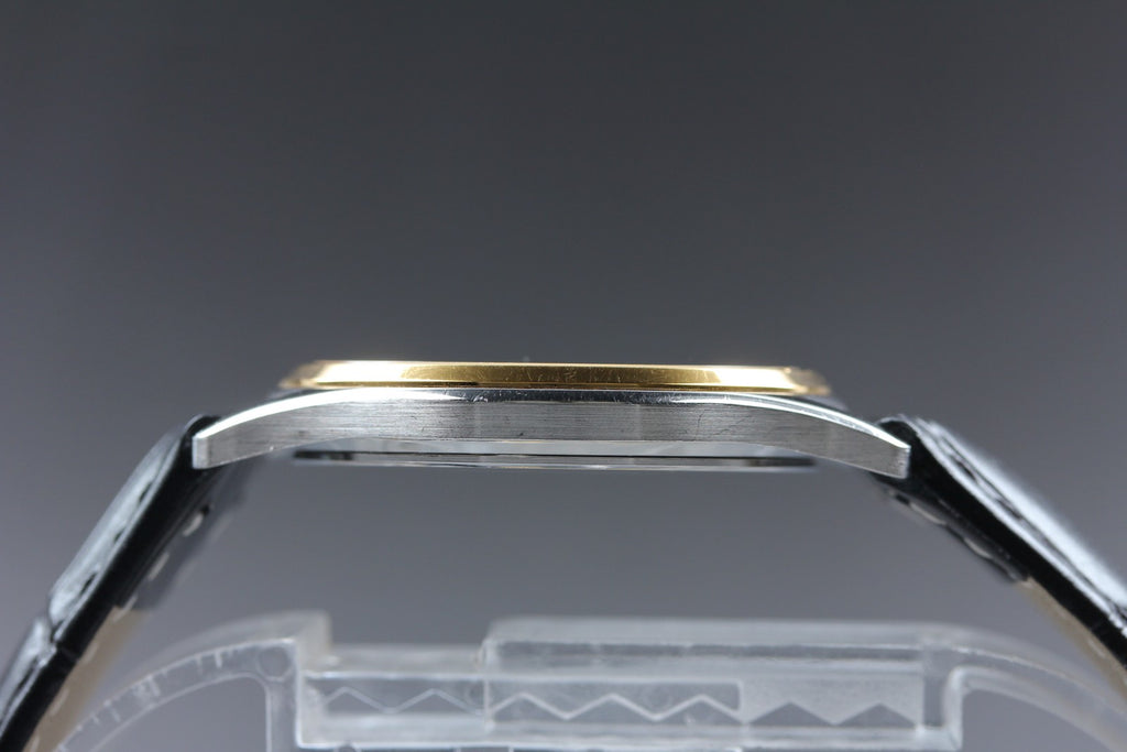 1987 Near MINT OMEGA Seamaster 33mm 196.0251 Quartz Gold Roman Men's Vintage