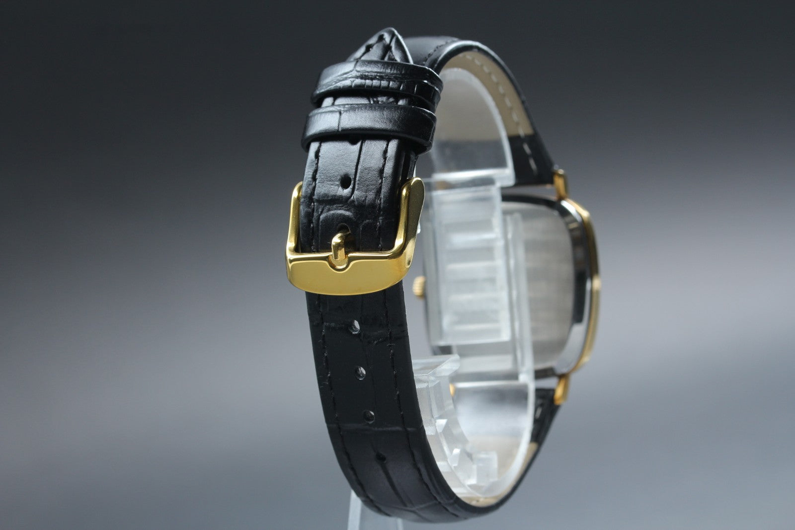 1973 Near MINT Omega De Ville 31mm 151.0045 Automatic Cal.711 Gold Men's Vintage