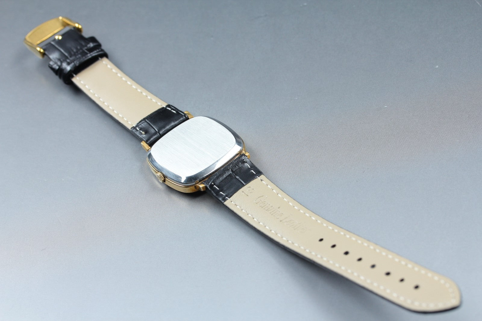 1973 Near MINT Omega De Ville 31mm 151.0045 Automatic Cal.711 Gold Men's Vintage