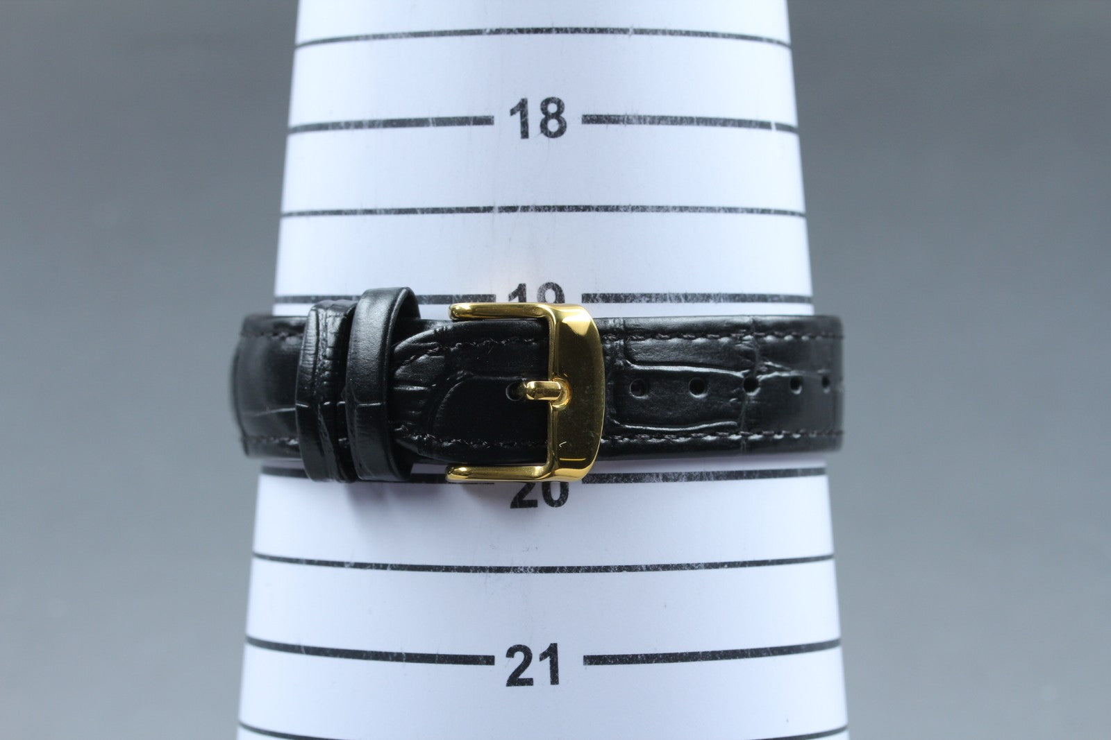 1973 Near MINT Omega De Ville 31mm 151.0045 Automatic Cal.711 Gold Men's Vintage