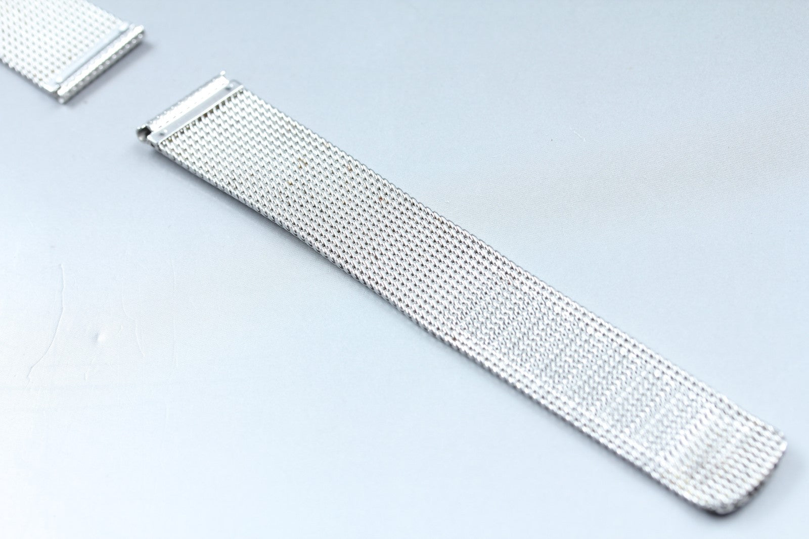 Near MINT OMEGA Milanese/Mesh Band 2038 18mm Stainless Steel Silver Men Vintage