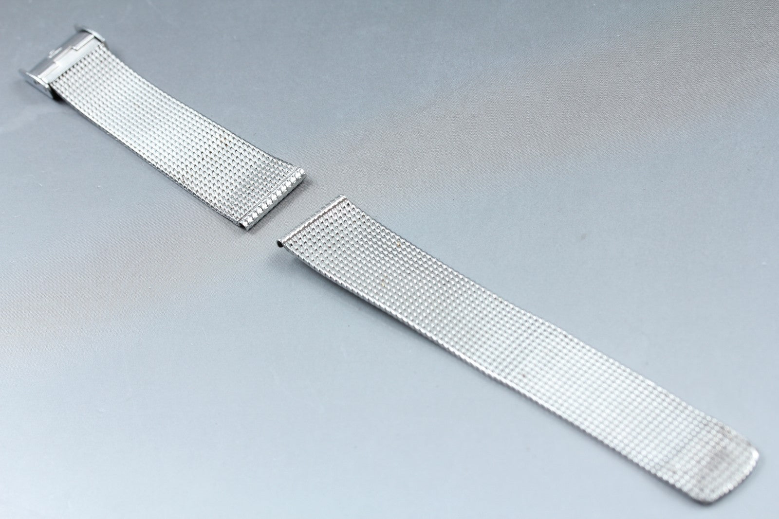 Near MINT OMEGA Milanese/Mesh Band 2038 18mm Stainless Steel Silver Men Vintage