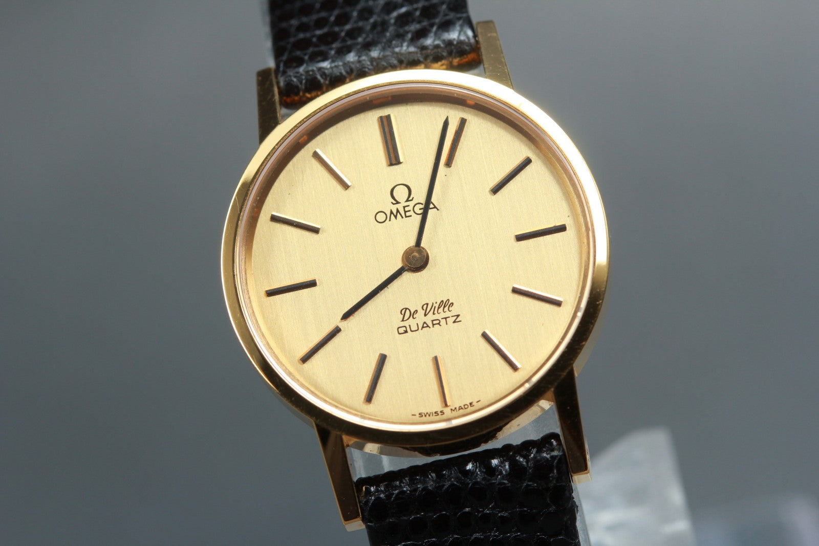 1978 Top MINT/Box OMEGA De Ville 24mm 591.0044 Quartz Gold Dial Women's Vintage