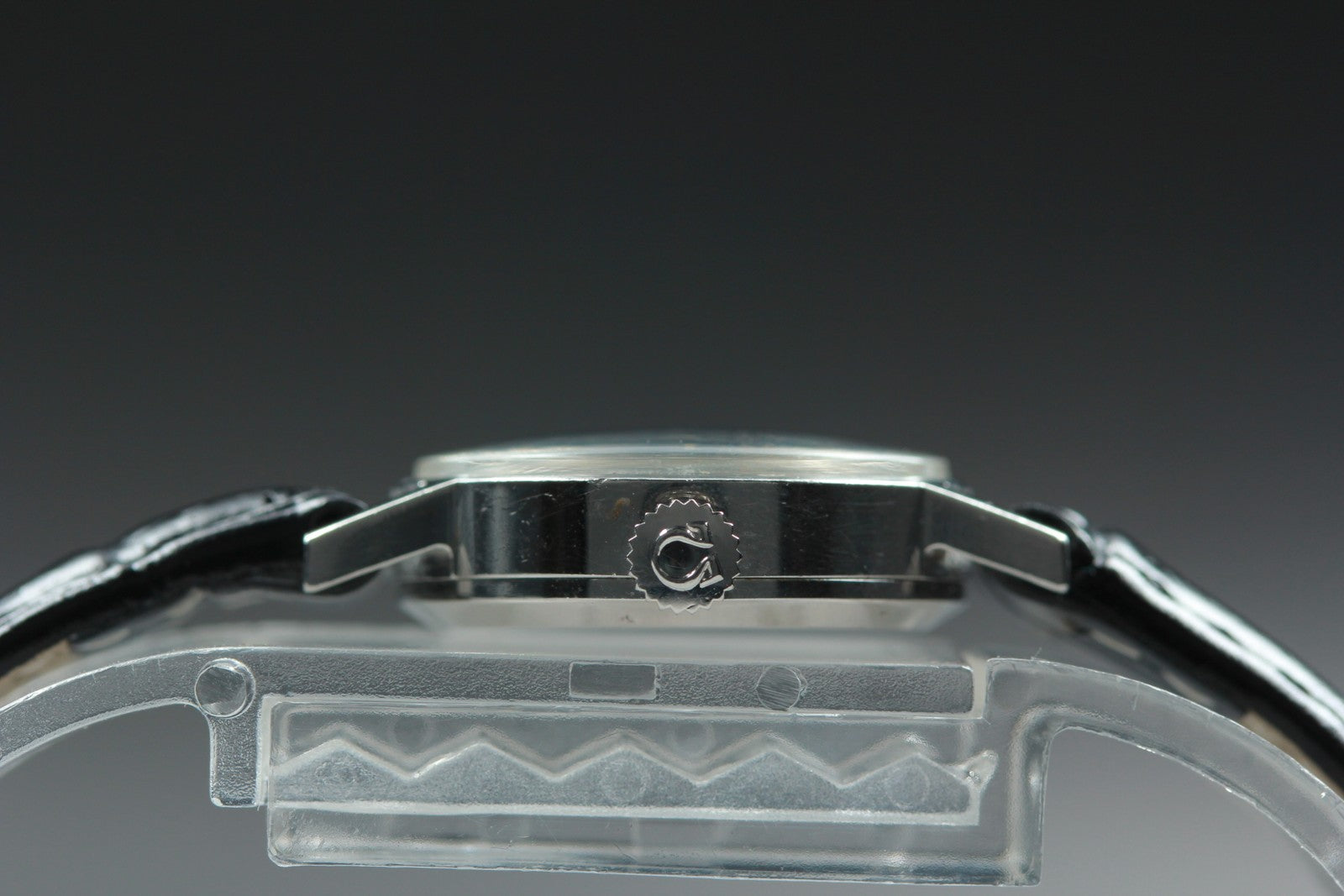 1970 Near MINT OMEGA Geneve 20mm 511.346 Manual Cal.485 Navy Dial Women Vintage