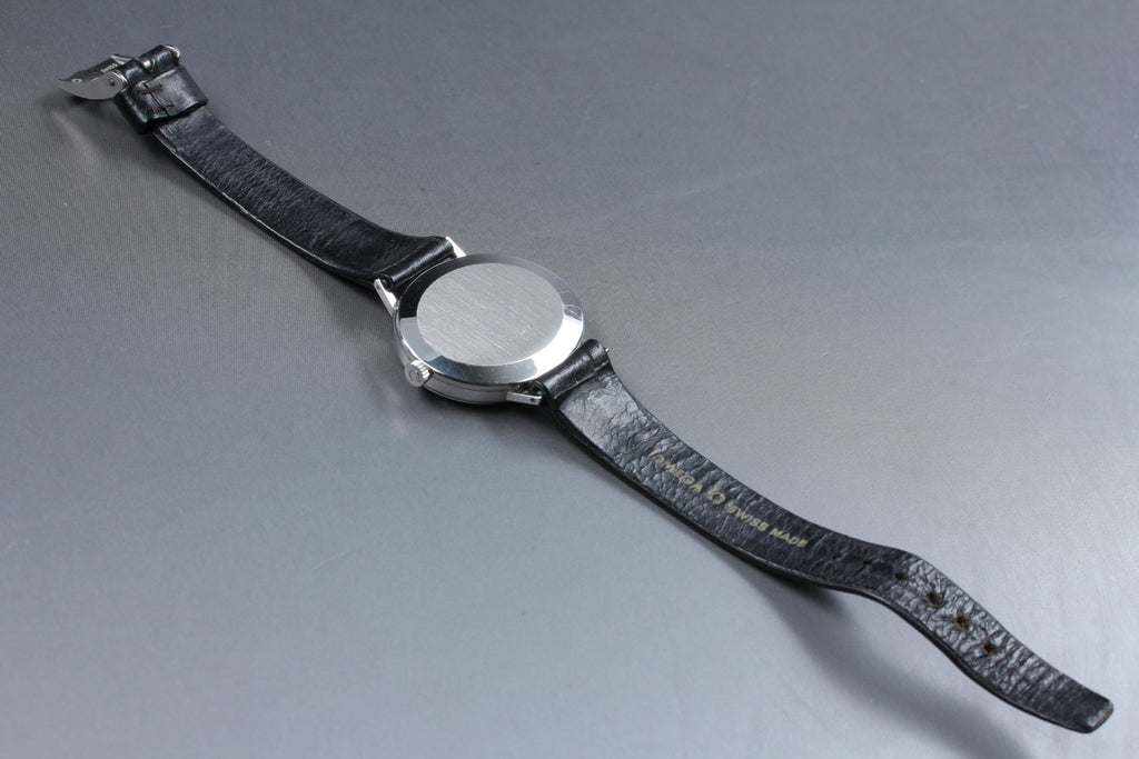 1972 Near MINT OMEGA Geneve 32mm 511.417 Manual White Roman Dial Unisex Vintage