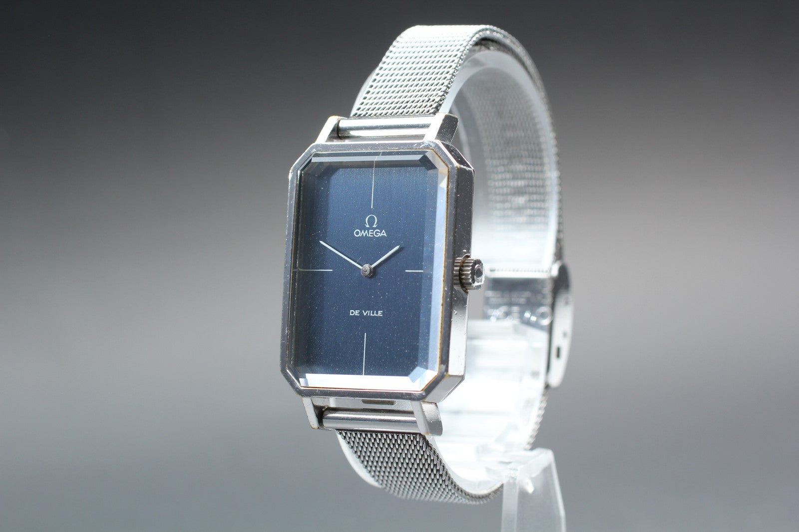 1972 Near MINT OMEGA De Ville 24mm 511.0378 Andrew Grima Manual Unisex Vintage