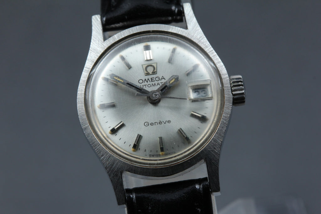 1969 Near MINT OMEGA Geneve 22mm 566.021 Automatic Silver Dial Women's Vintage