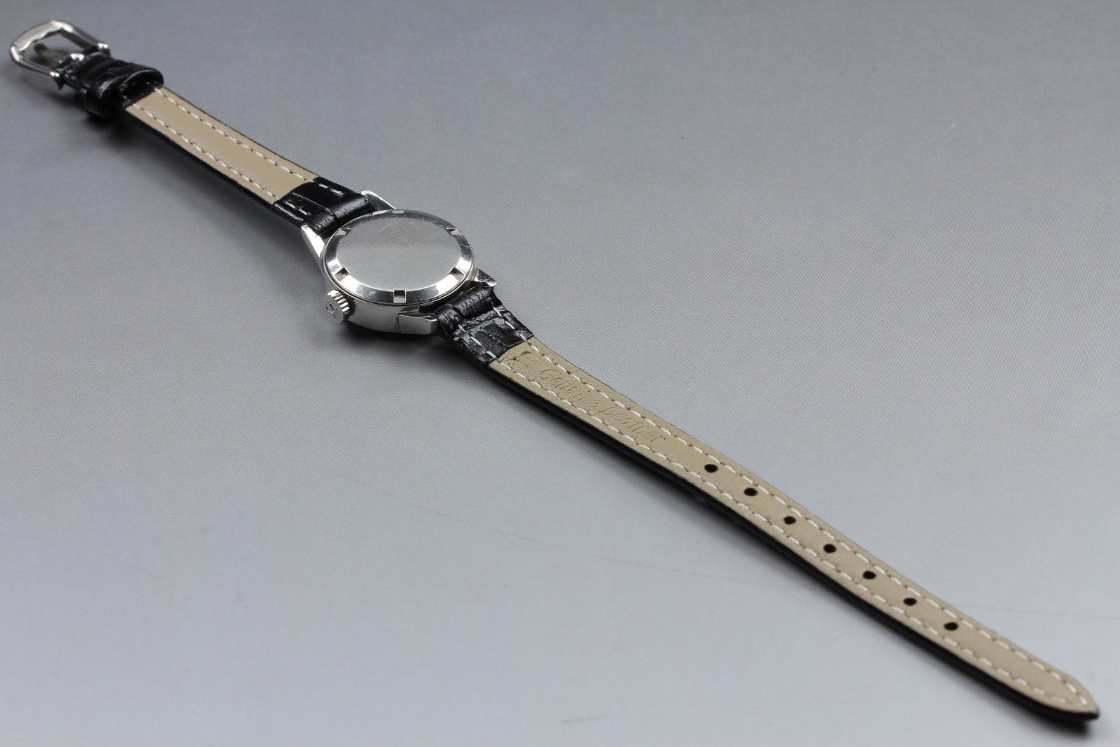 1961 Near MINT OMEGA Seamaster 21mm 10997 Manual Silver Dial Women's Vintage