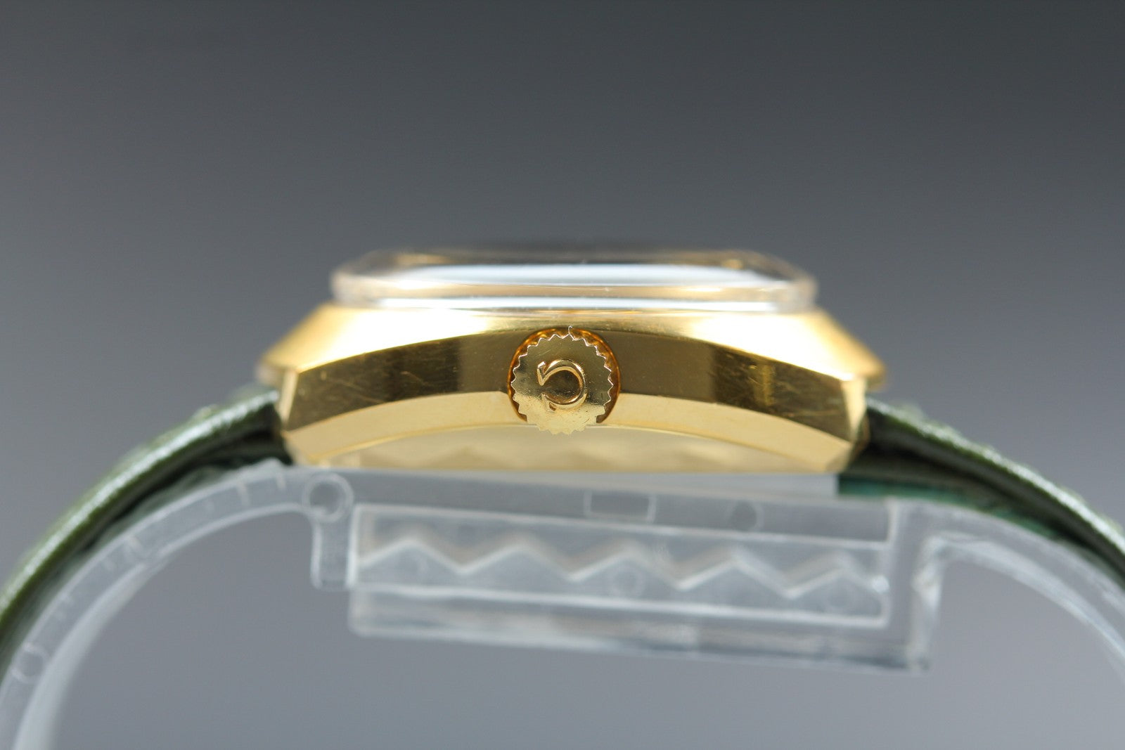 Near MINT OMEGA Seamaster Cosmic 24mm Ref.566.018 Automatic Gold Women's Vintage