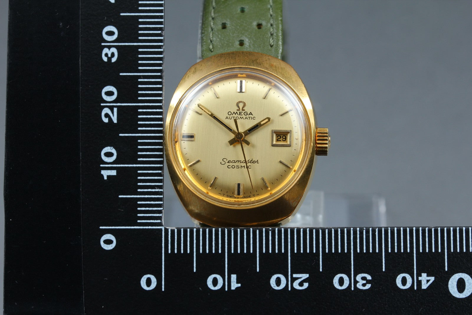 Near MINT OMEGA Seamaster Cosmic 24mm Ref.566.018 Automatic Gold Women's Vintage