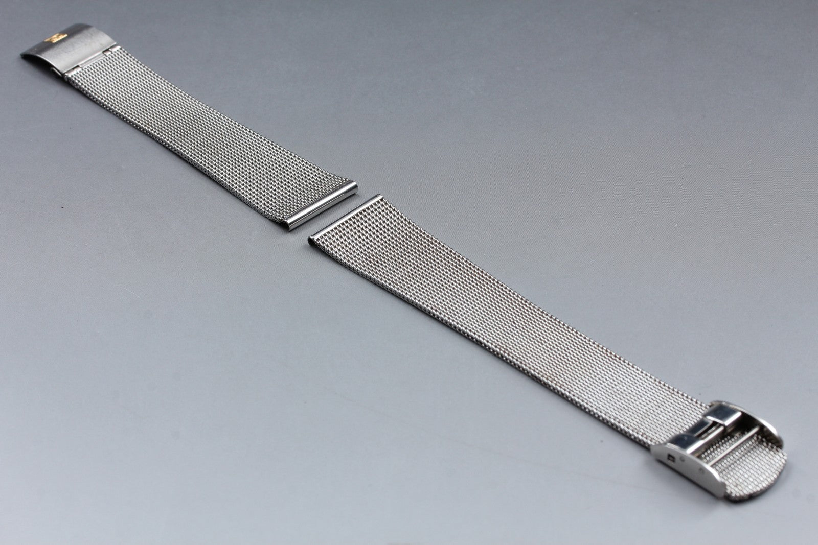 Near MINT OMEGA Milanese/Mesh Band 2062 20mm Stainless Bracelet Men's Vintage
