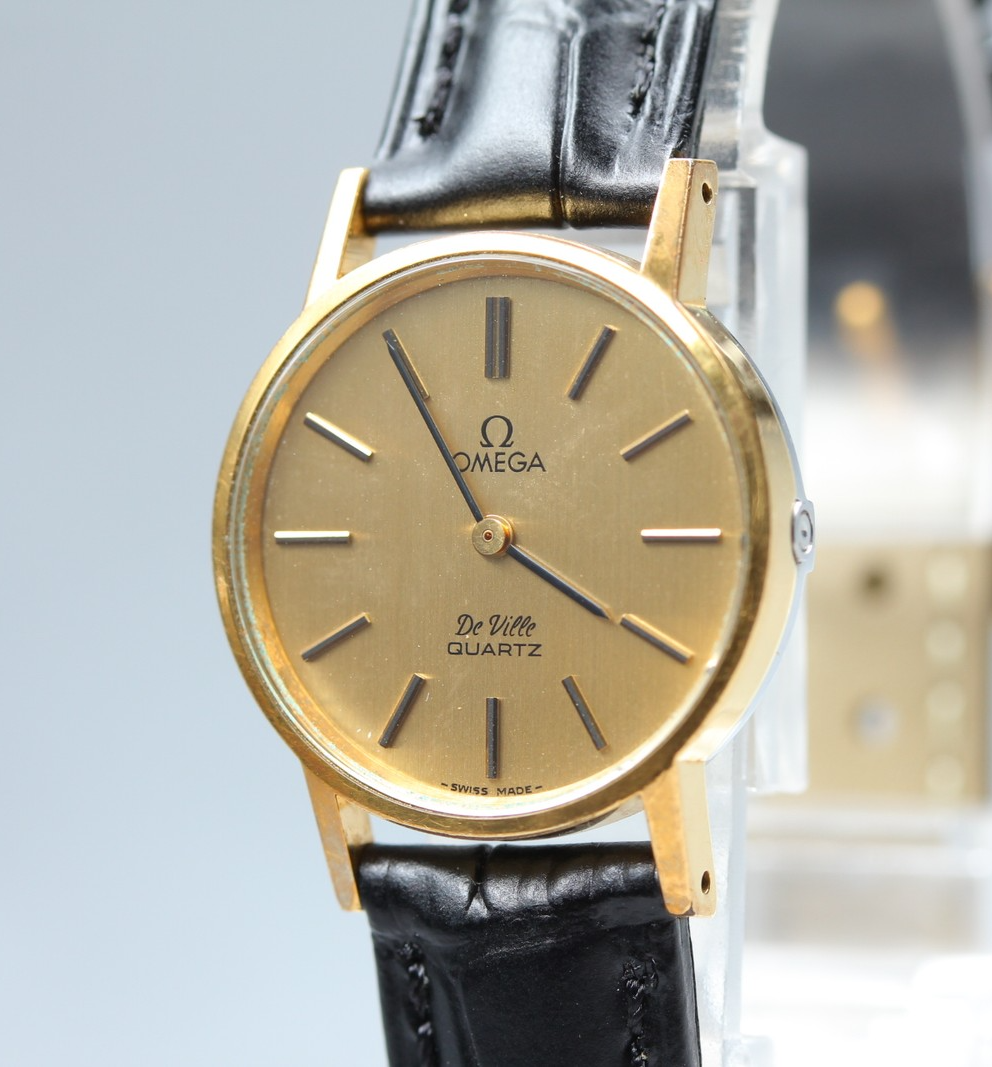 1981 Near MINT OMEGA De Ville 24mm Ref.591.0044 Quartz Gold Dial Women's Vintage