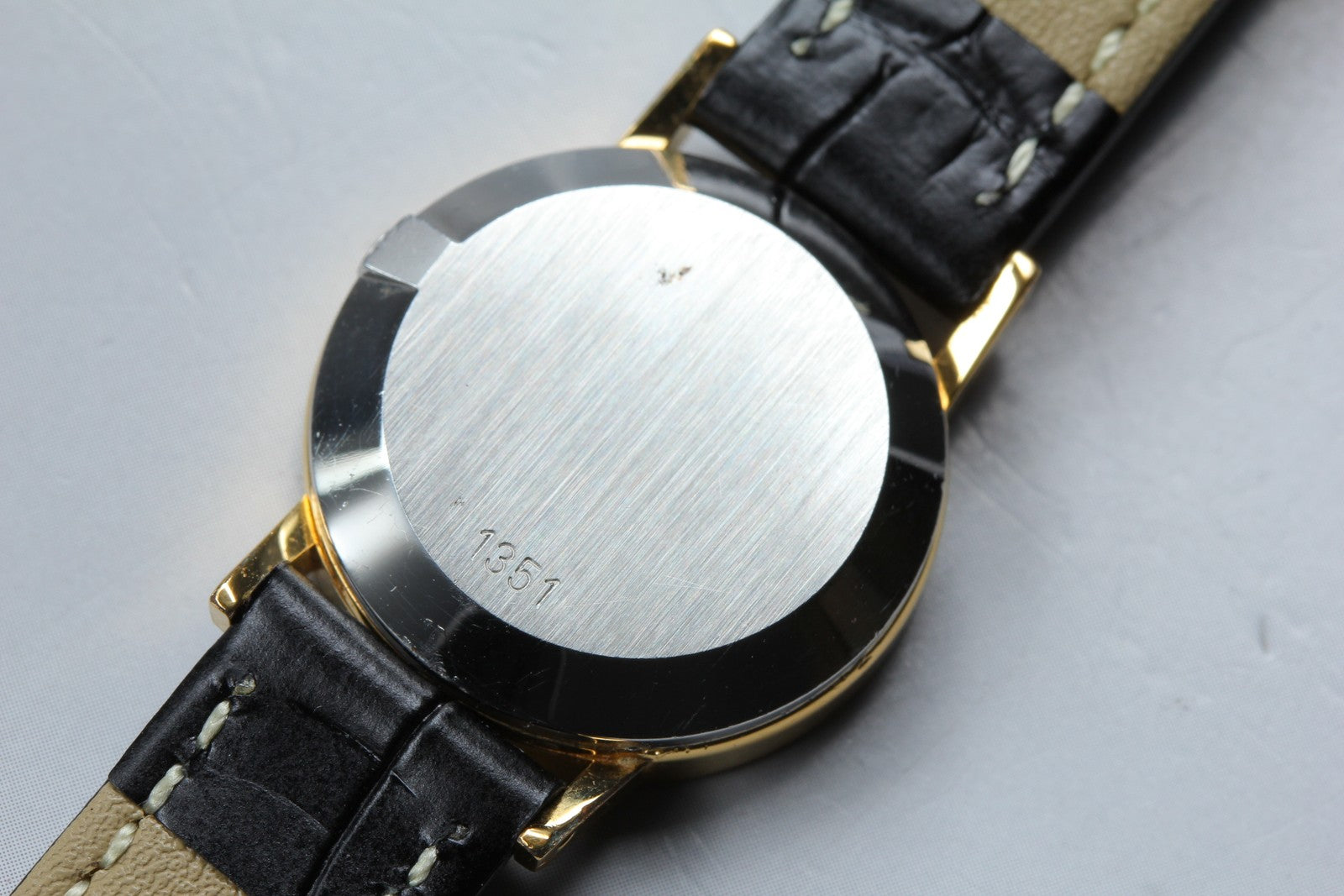 1981 Near MINT OMEGA De Ville 24mm Ref.591.0044 Quartz Gold Dial Women's Vintage