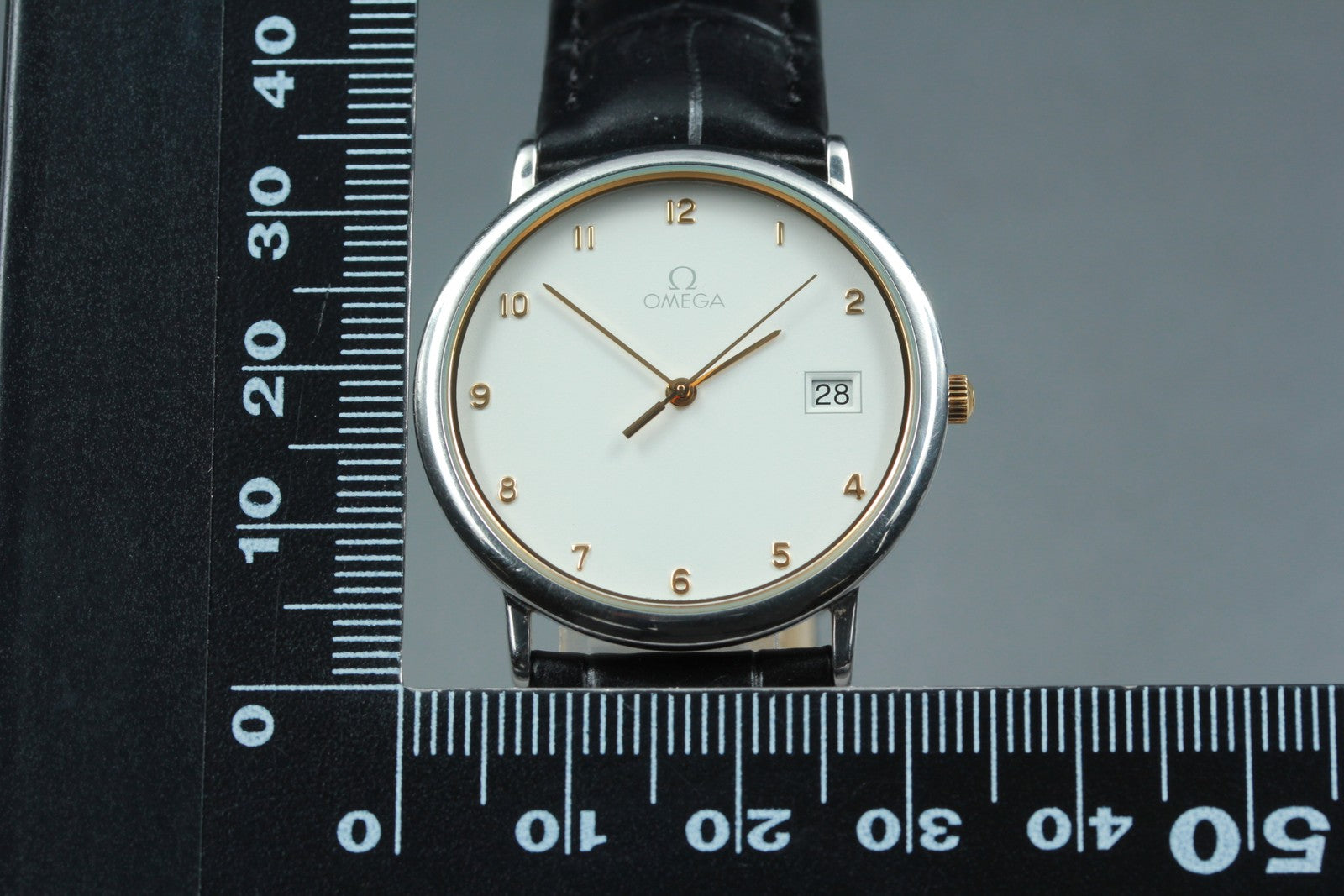 1988 Near MINT/Box, Paper OMEGA De Ville 32mm 196.0312.1 Quartz Men's Vintage