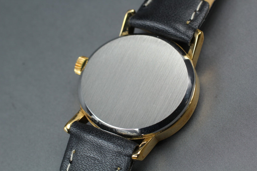 1979 Near MINT OMEGA De Ville 24mm 511.0508 Manual Gold Dial Women's Vintage
