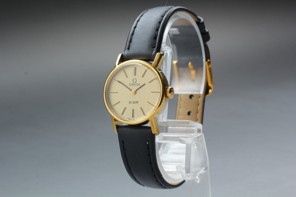1979 Near MINT OMEGA De Ville 24mm 511.0508 Manual Gold Dial Women's Vintage