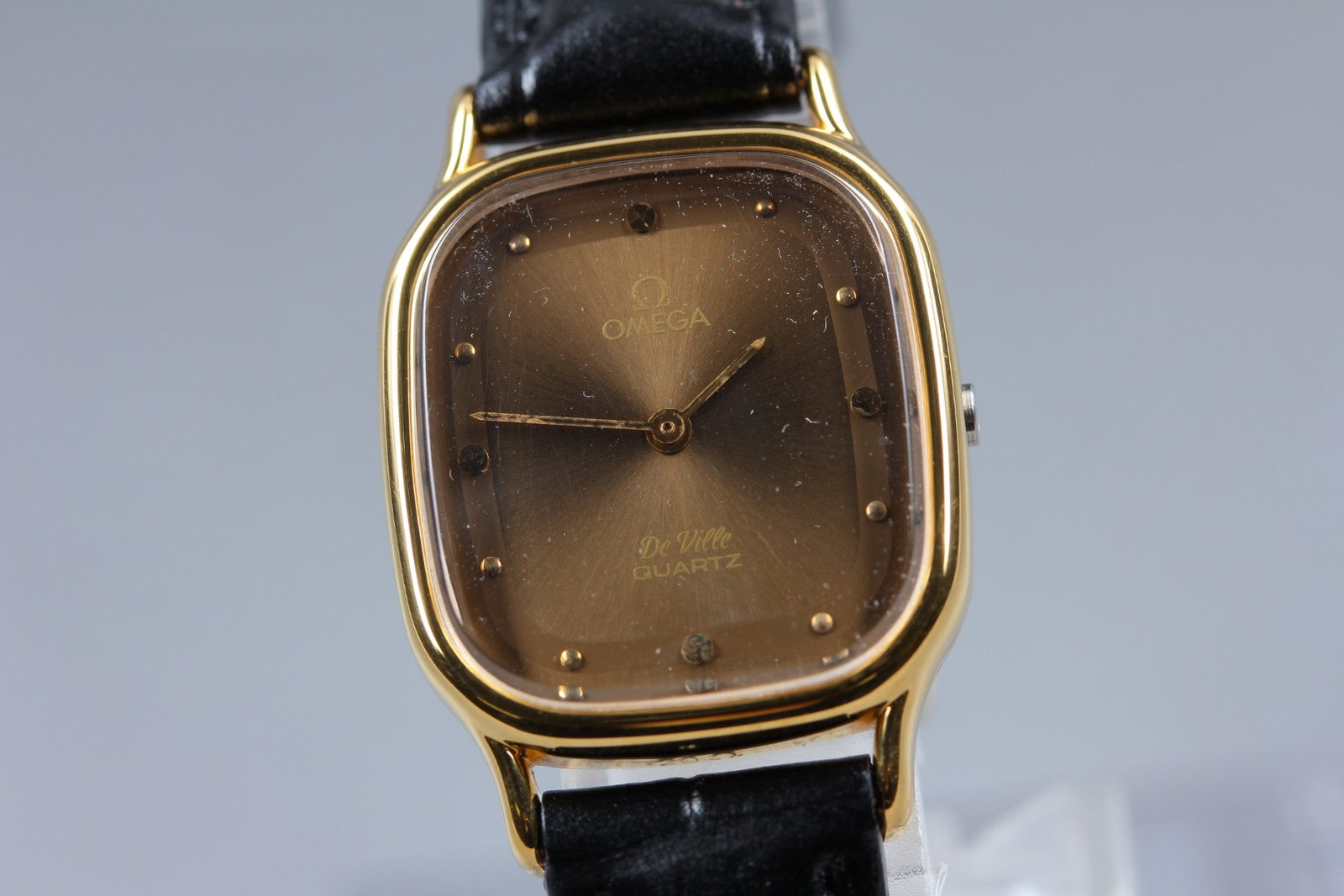 1978 Near MINT OMEGA De Ville 22mm 591.0084 Quartz Brown Dial Women's Vintage