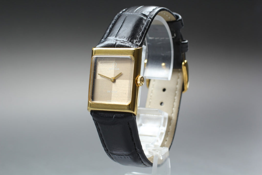 1972 Near MINT OMEGA De Ville 23mm 511.0427 Manual Gold Dial Tank Women Vintage