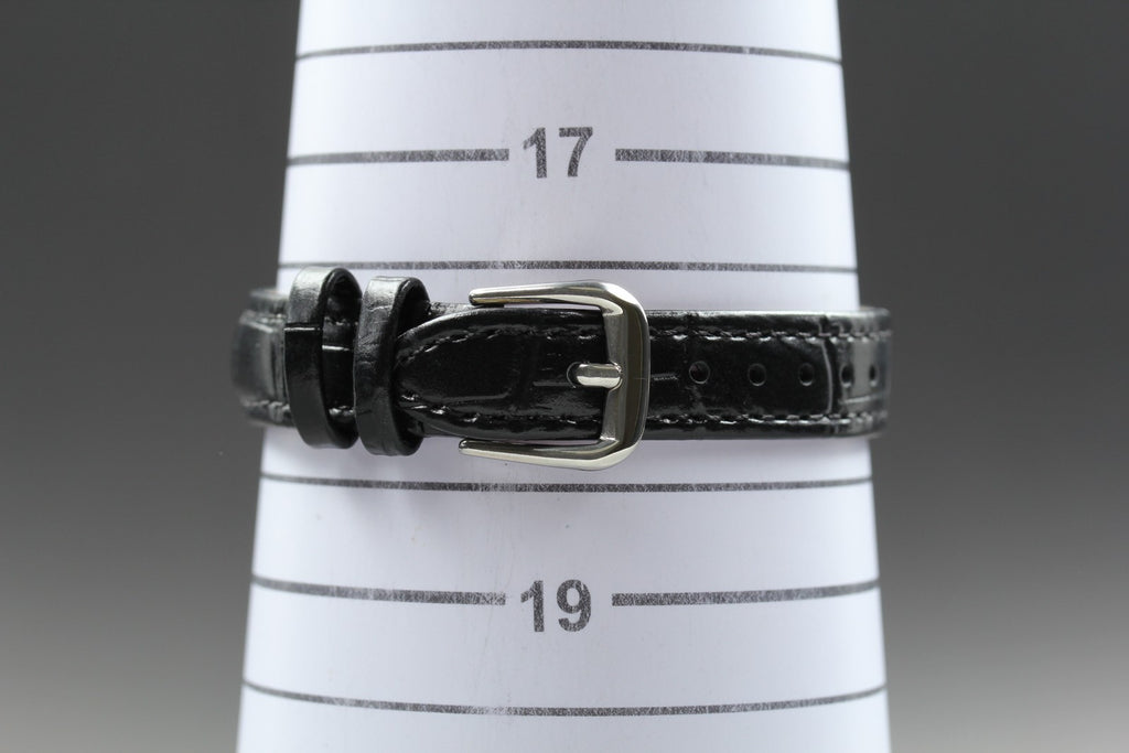 1977 Near MINT OMEGA De Ville 24mm 511.0508 Manual Silver Dial Women's Vintage