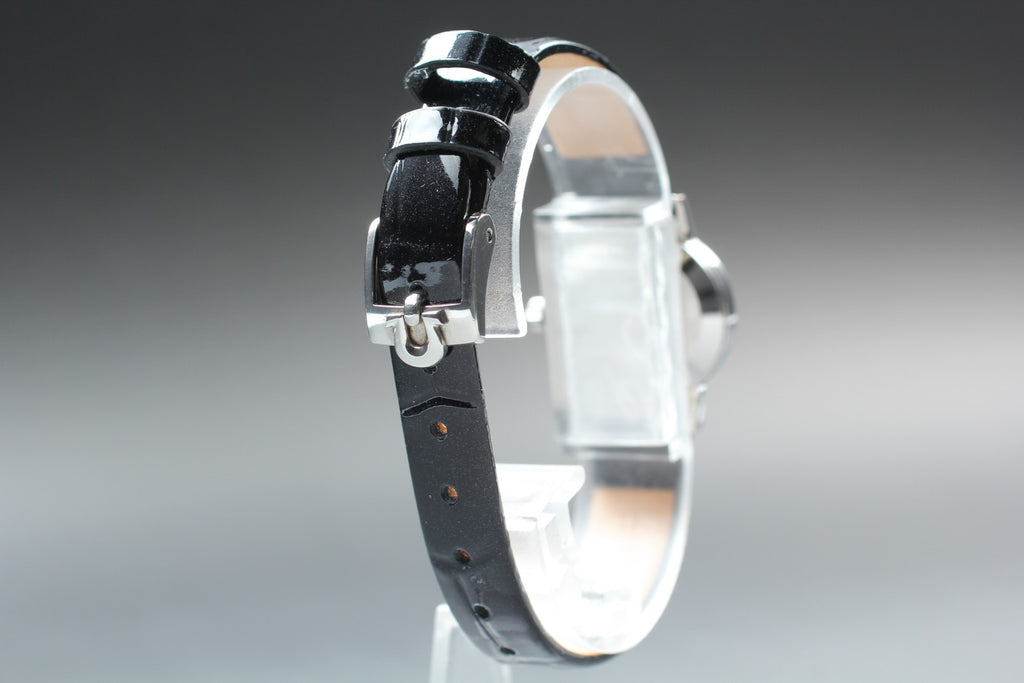 1973 Near MINT OMEGA Geneve 23mm 511.0412 Manual Silver Dial Women's Vintage