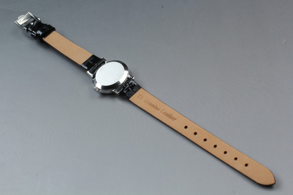 1973 Near MINT OMEGA Geneve 23mm 511.0412 Manual Silver Dial Women's Vintage