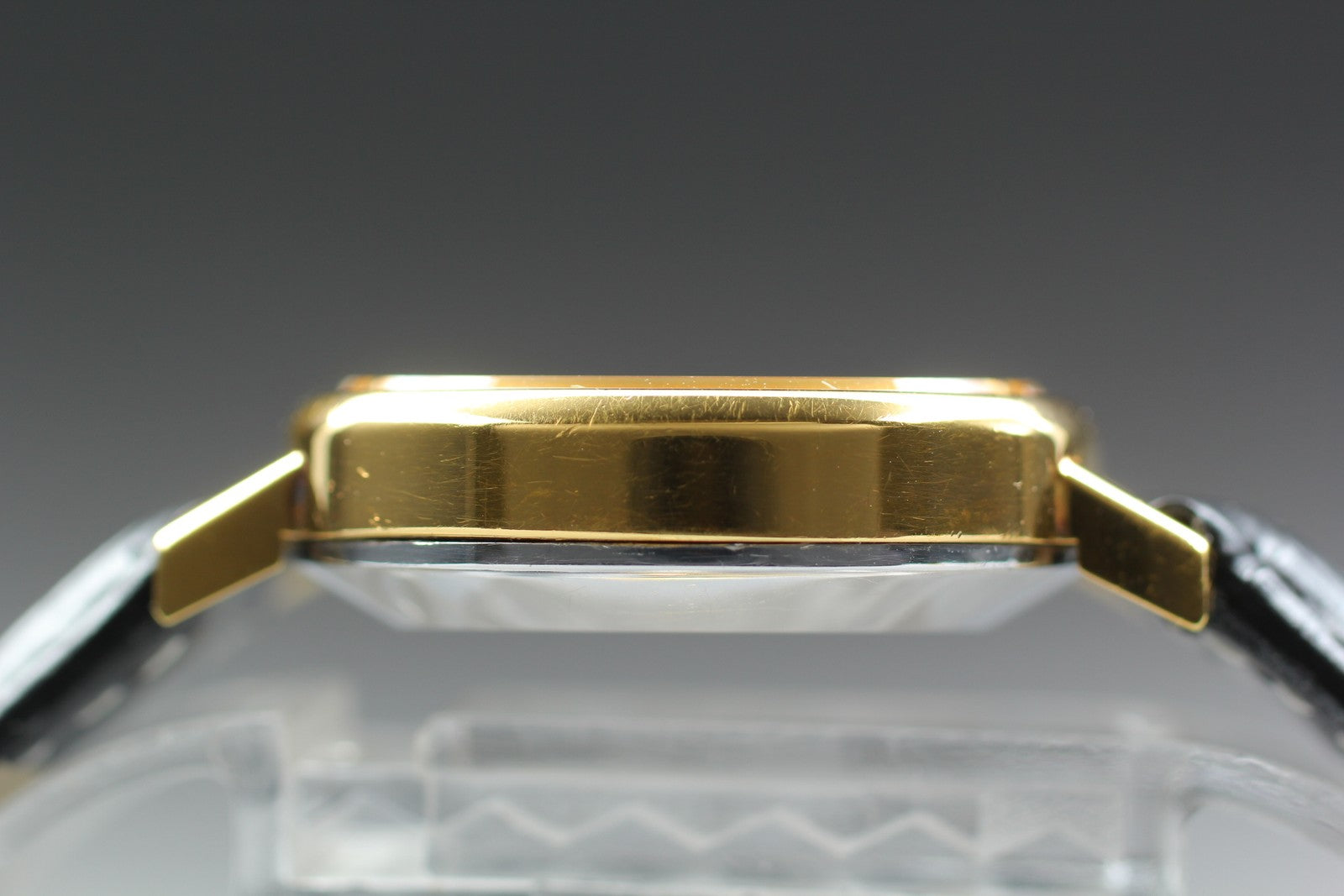 1973 Near MINT OMEGA De Ville 32mm 151.777 Automatic Gold Dial Men's Vintage