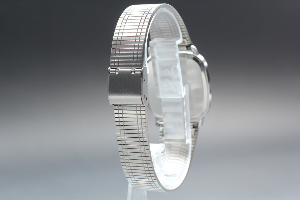1979 Near MINT OMEGA De Ville 33mm 192.0042 Quartz Black Dial Men's Vintage