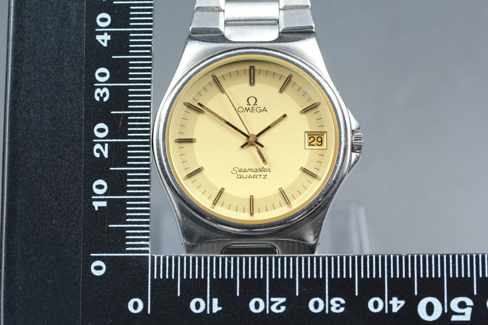 Near MINT OMEGA Seamaster 36mm 196.0222 Quartz Cal.1332 Gold Dial Men's Vintage