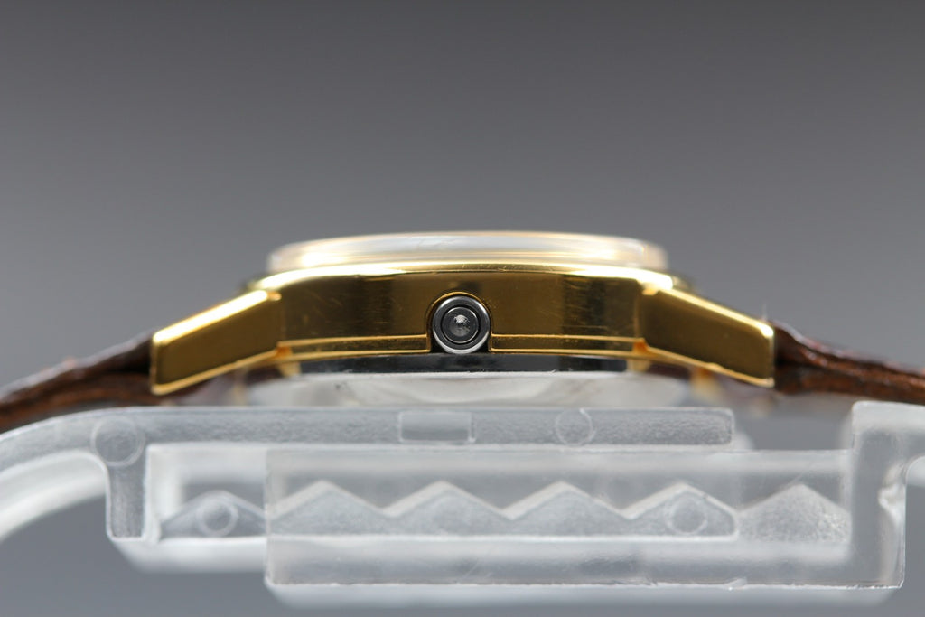 1980 Near MINT/Box OMEGA De Ville 20mm 591.0011 Quartz Gold Dial Women's Vintage