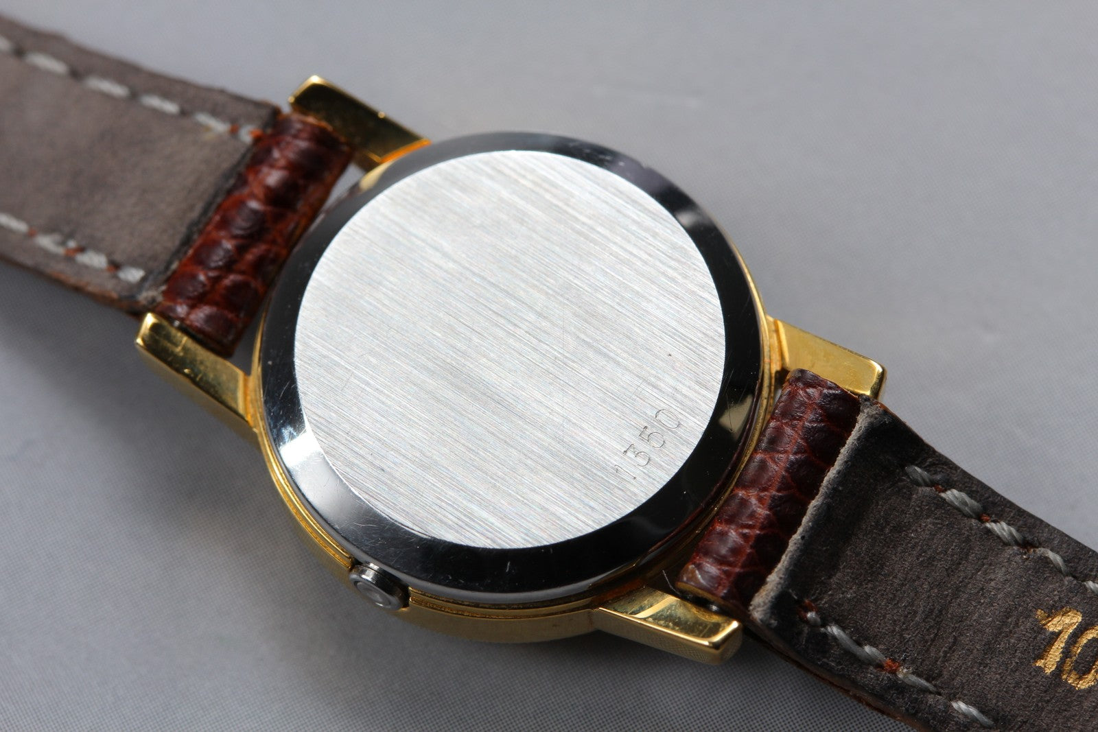 1980 Near MINT/Box OMEGA De Ville 20mm 591.0011 Quartz Gold Dial Women's Vintage