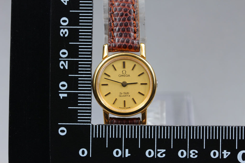 1980 Near MINT/Box OMEGA De Ville 20mm 591.0011 Quartz Gold Dial Women's Vintage