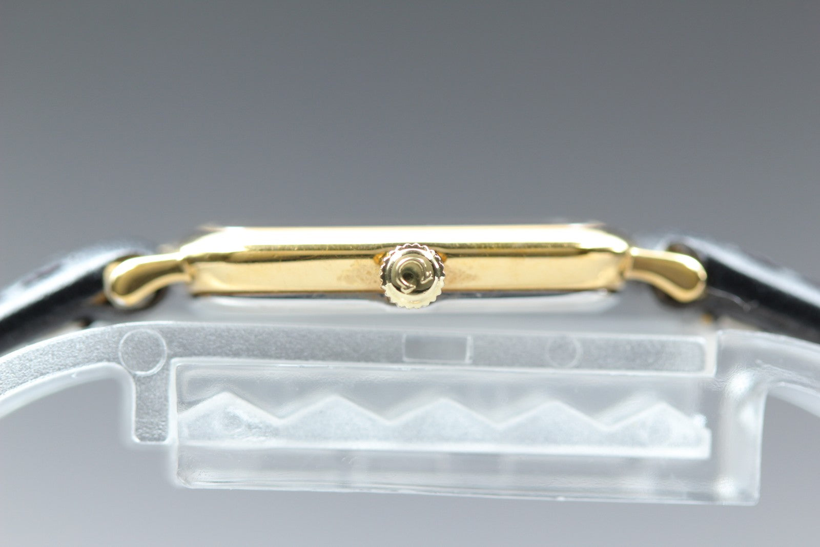 1987 Near MINT OMEGA De Ville 18mm 595.0099 Quartz Gold Dial Women's Vintage
