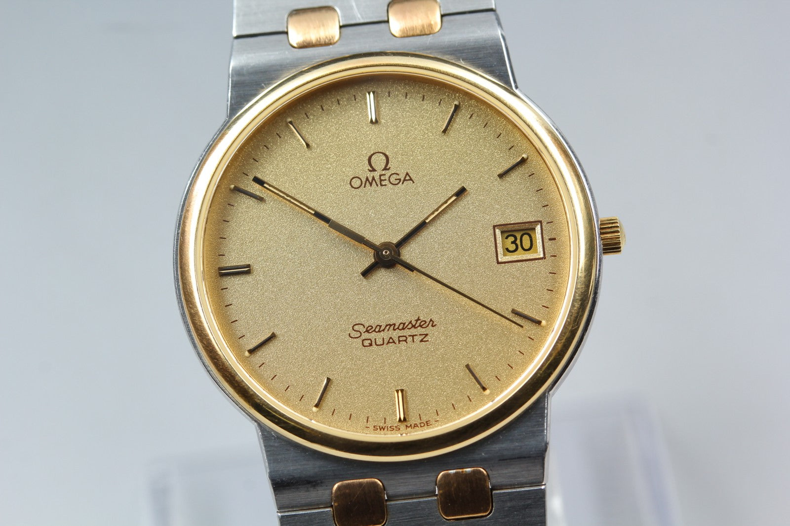 1984 Near MINT OMEGA Seamaster 33mm 196.0277 Quartz Cal.1432 Gold Men's Vintage