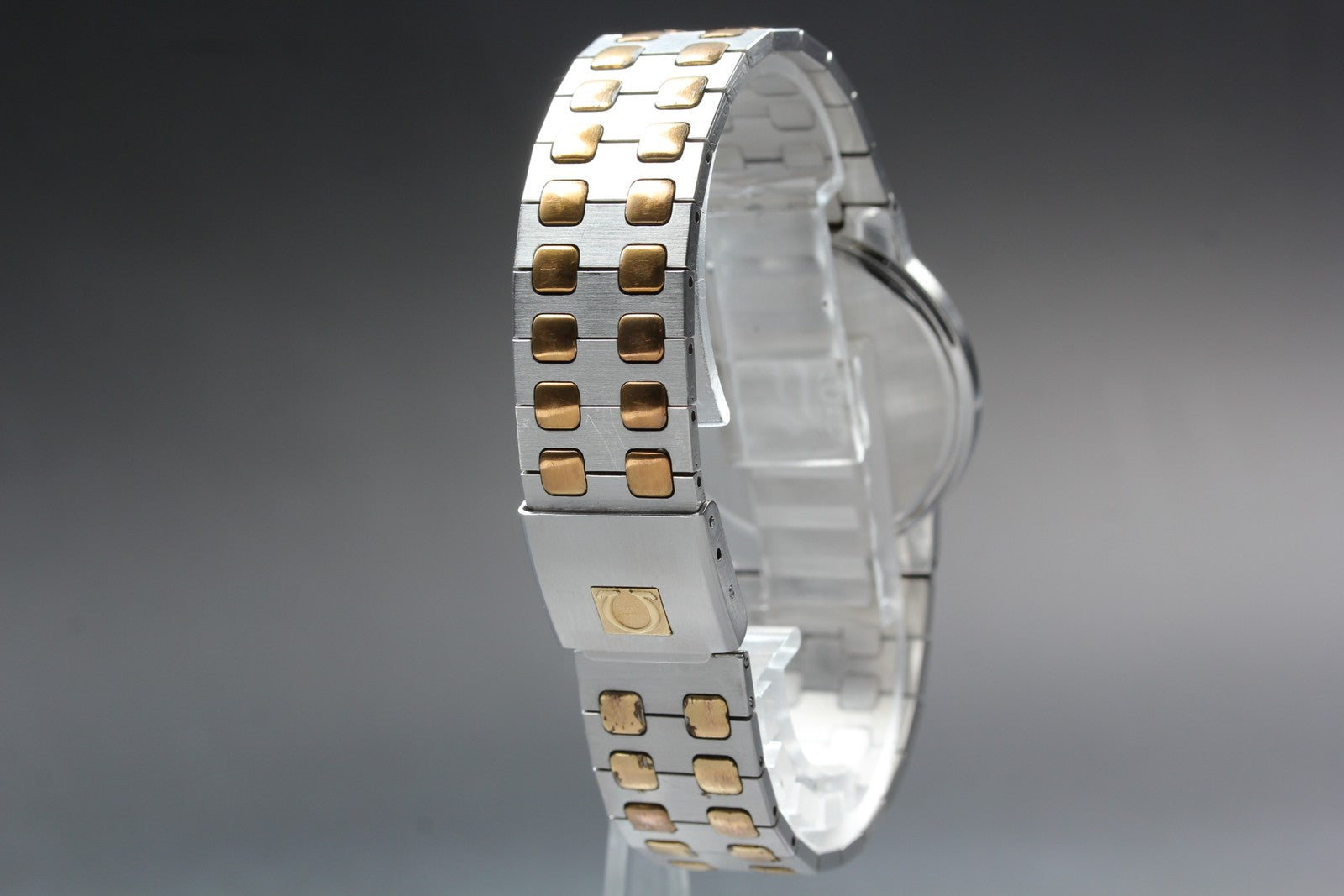 1984 Near MINT OMEGA Seamaster 33mm 196.0277 Quartz Cal.1432 Gold Men's Vintage