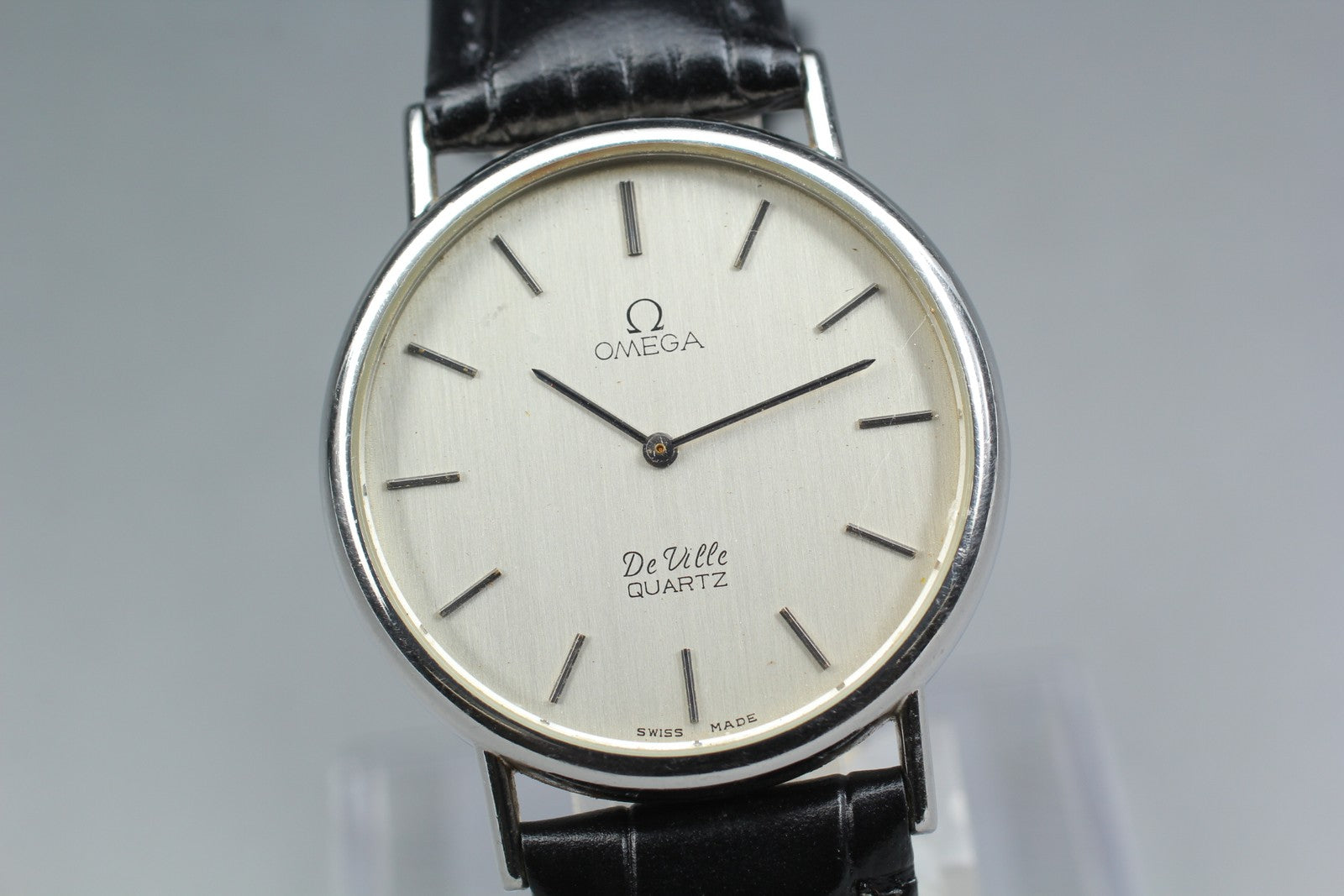 1978 Near MINT OMEGA De Ville 33mm 191.0092 Quartz Silver Dial Men's Vintage