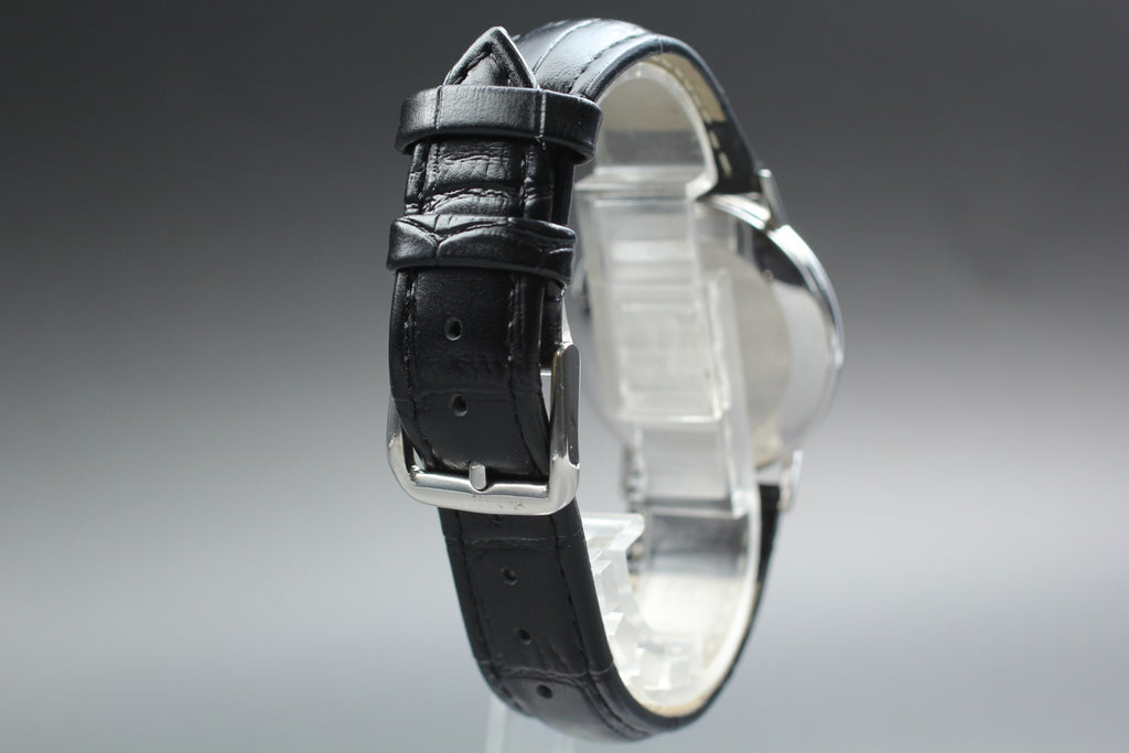 1978 Near MINT OMEGA De Ville 33mm 191.0092 Quartz Silver Dial Men's Vintage