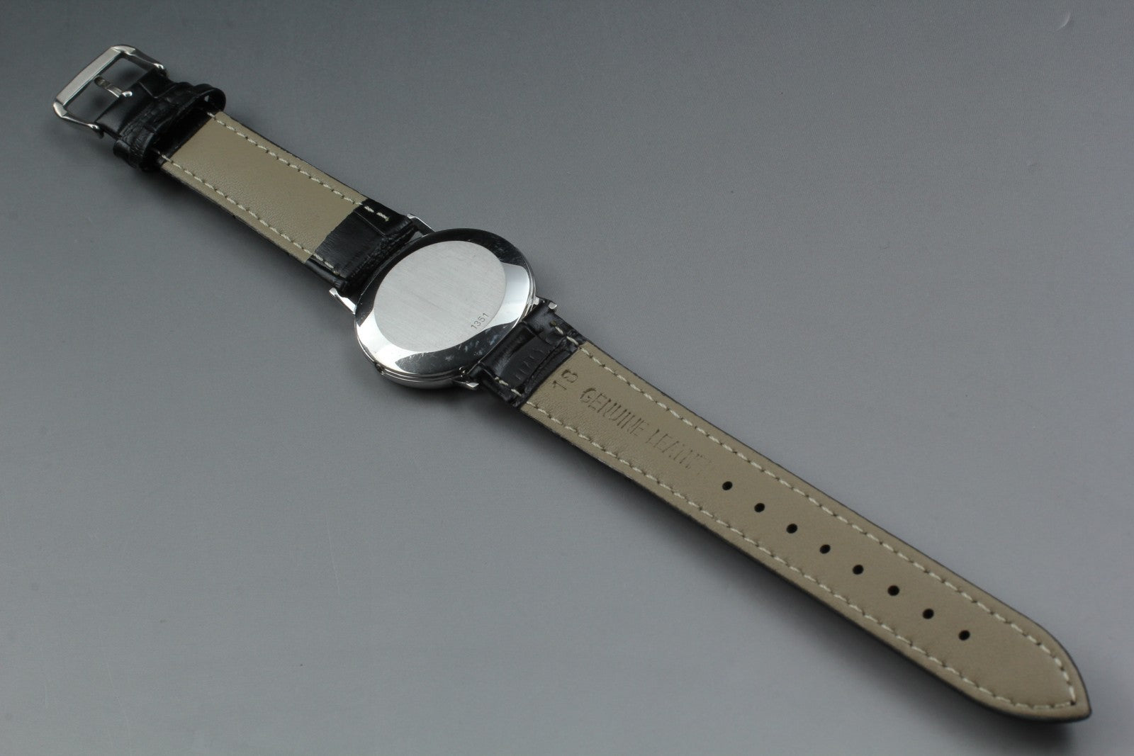 1978 Near MINT OMEGA De Ville 33mm 191.0092 Quartz Silver Dial Men's Vintage