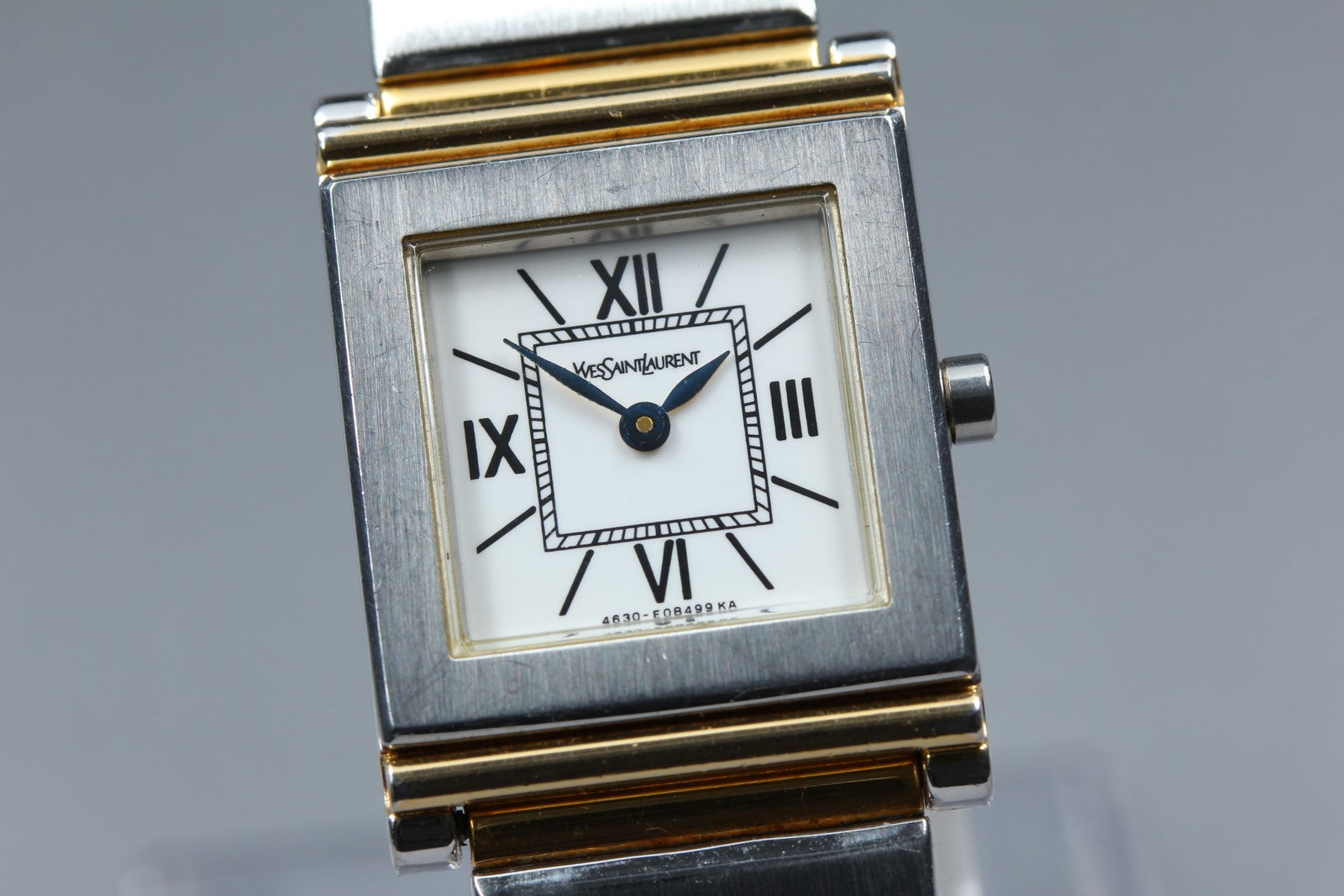 Yves Saint Laurent 4625-E68621 23mm Quartz White Roman Dial Women Vintage Exc+5