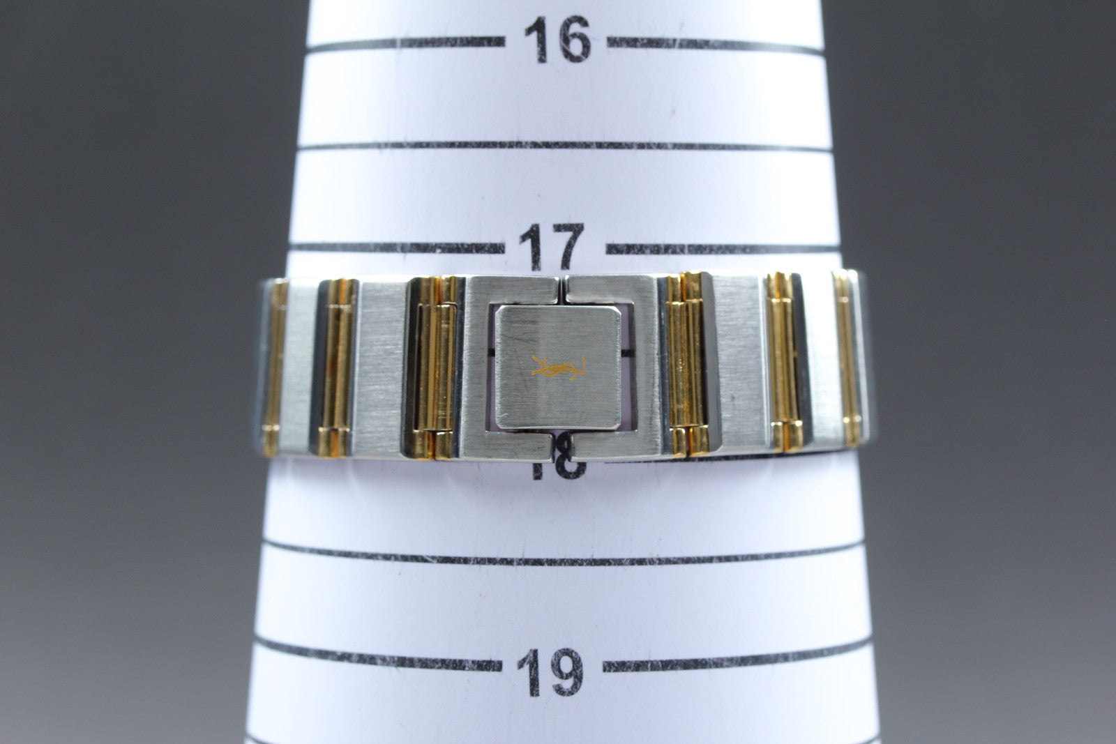 Yves Saint Laurent 4625-E68621 23mm Quartz White Roman Dial Women Vintage Exc+5