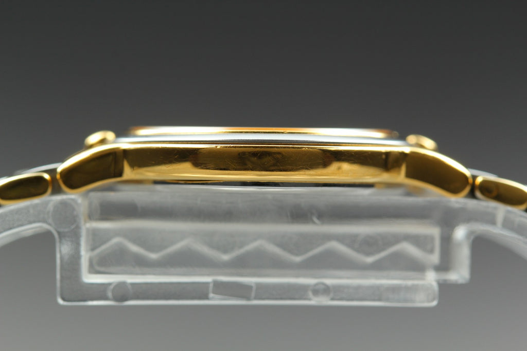 Near MINT/Box Yves Saint Laurent 2200-228481 23mm Quartz Gold Women's Vintage