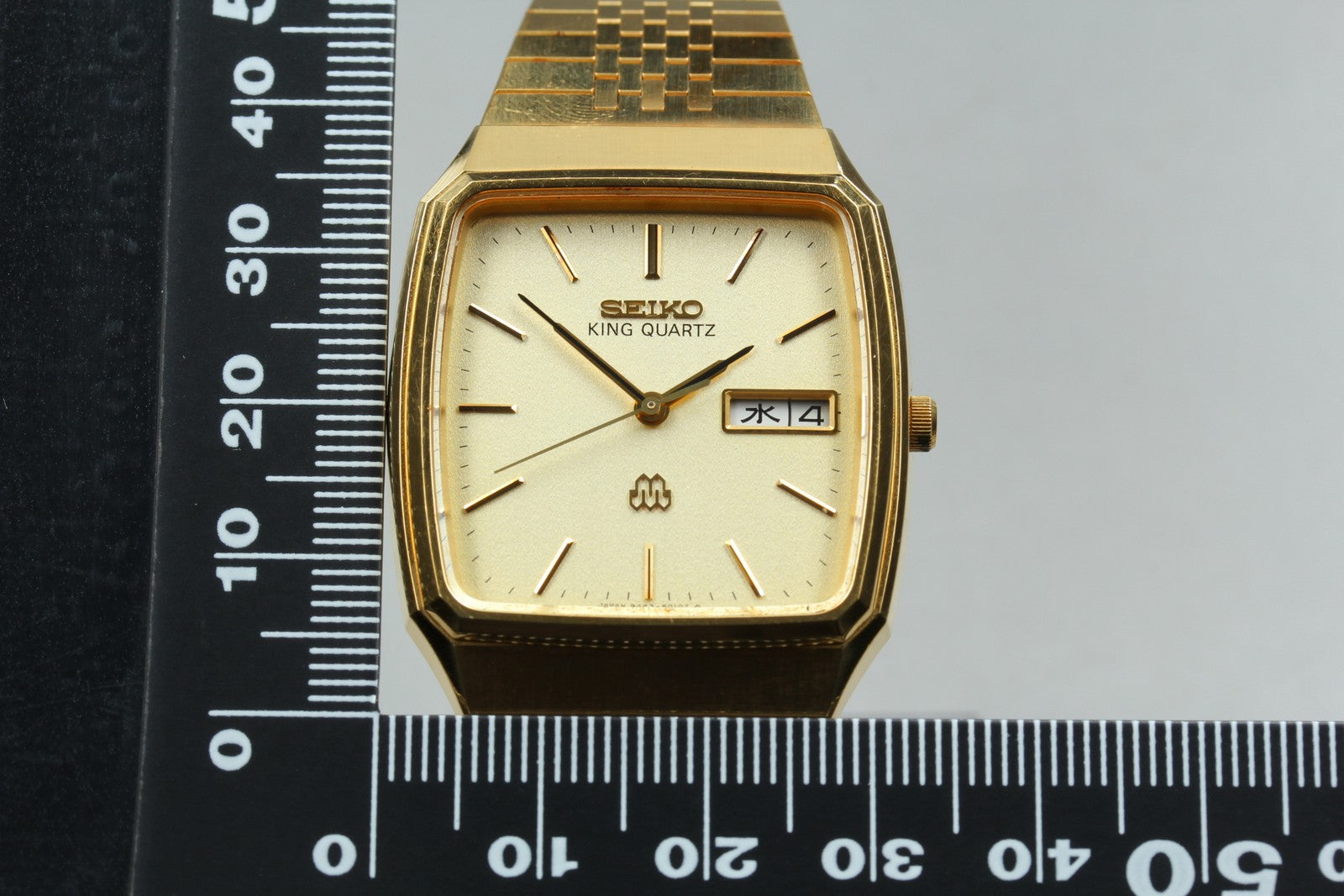 1982 Near MINT SEIKO King twin Quartz 32mm 9443-5020 Gold Dial Men's Vintage