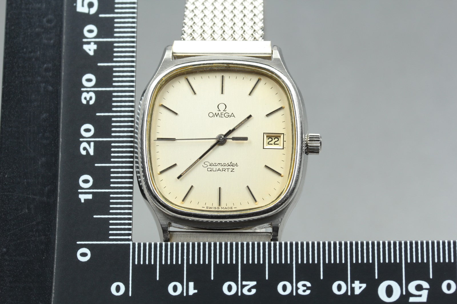 1977 OMEGA Seamaster 32mm 196.0191 Quartz SS Silver Dial Men's Vintage Exc+5
