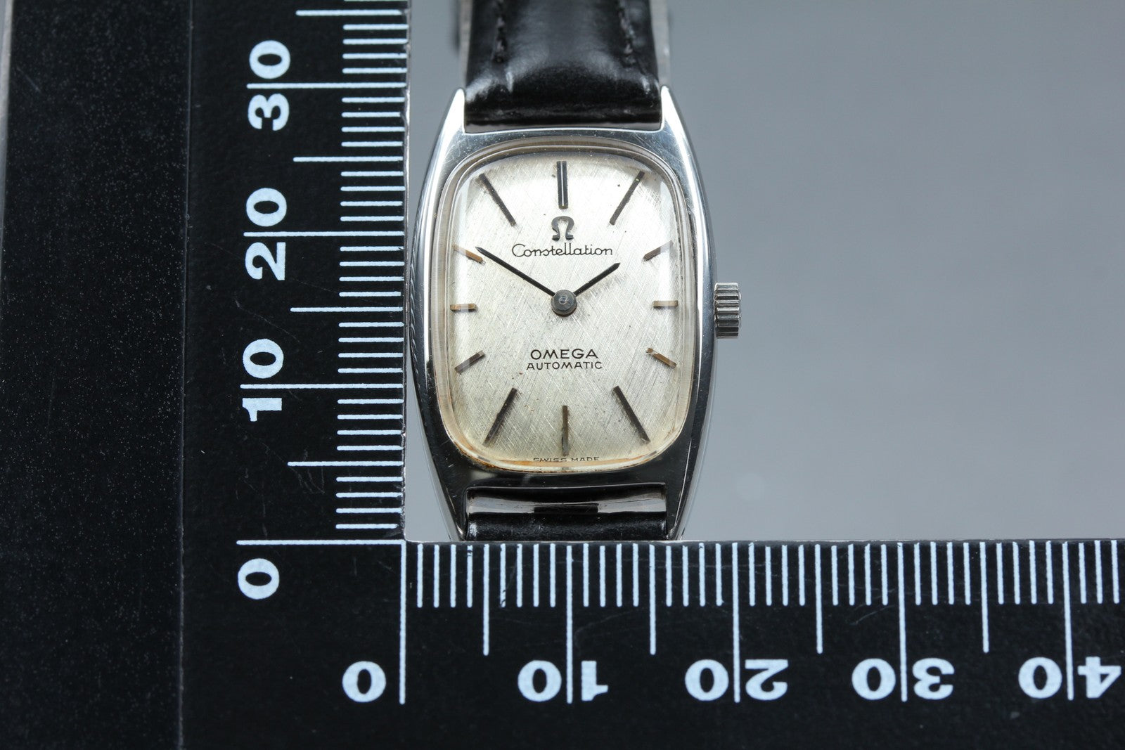 1971 Near MINT OMEGA Constellation 19mm 551.029 Automatic Silver Women's Vintage