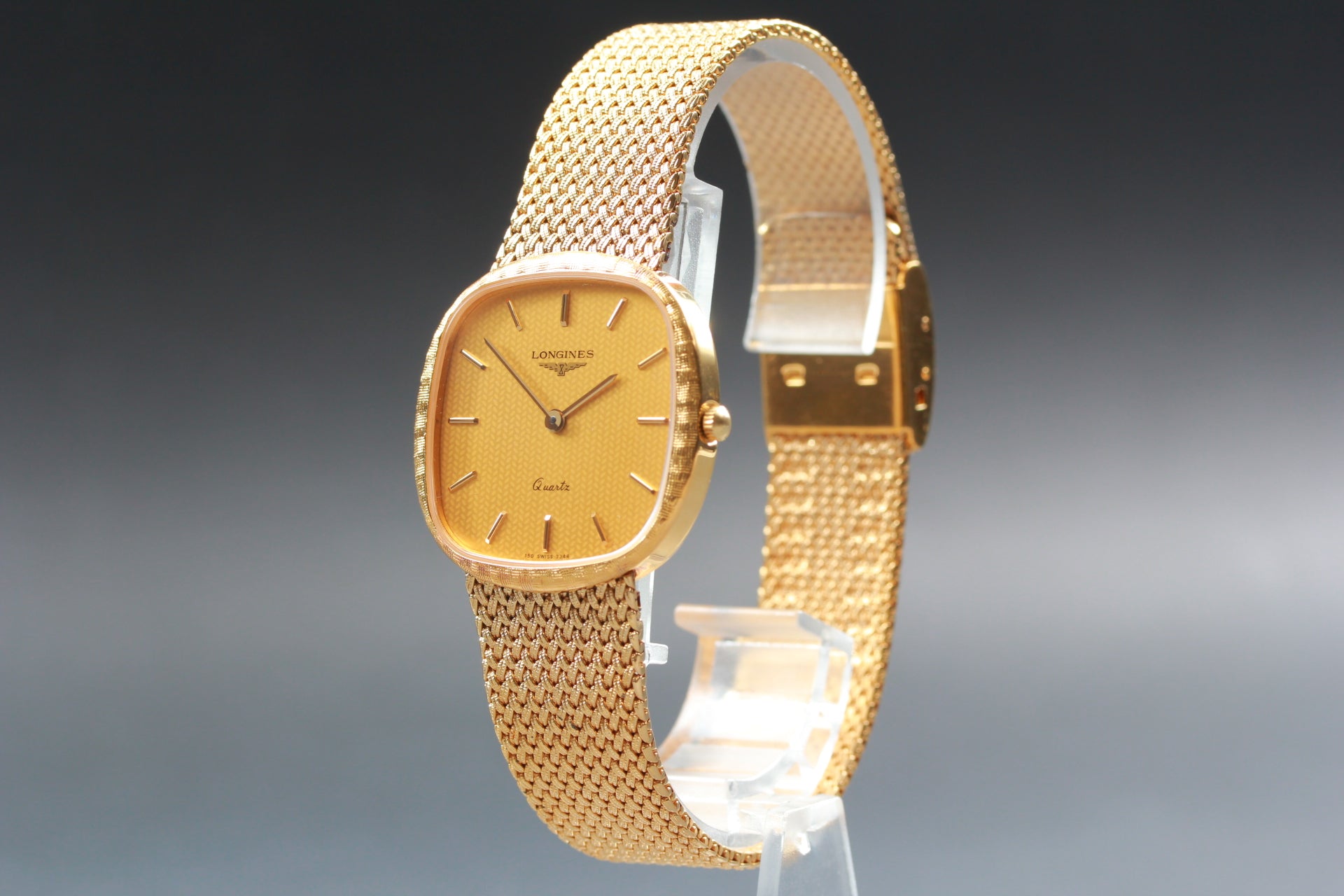 Near MINT LONGINES 150 3344 30mm Quartz Gold Plated Gold Dial Men's Vintage
